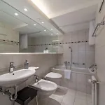 Apartment Chesa Bellavista - *